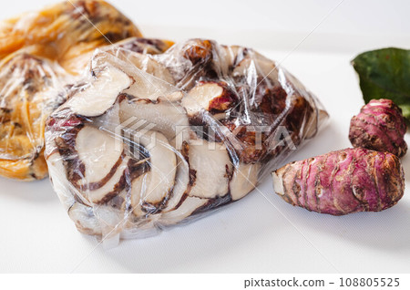 Making salted Jerusalem artichokes Making salted Jerusalem artichokes 108805525