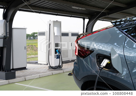 Electric vehicles charging station that takes energy from solar Electric vehicles charging station that takes energy from solar 108808448