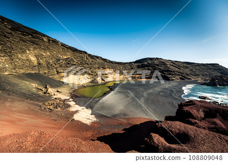 Green Lagoon at El Golfo Green Lagoon at El Golfo 108809048