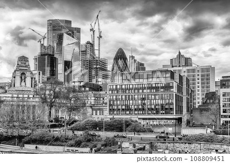 Scenic skyline of the city financial district, London, England, UK 108809451