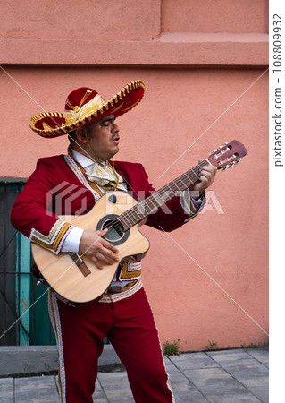 Mexican musician mariachi 108809932