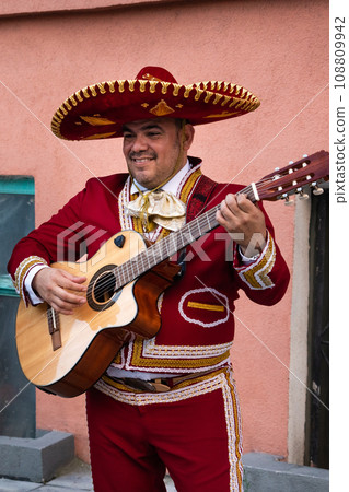 Mexican musician mariachi 108809942