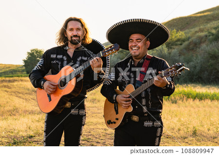 Mexican musician mariachi 108809947