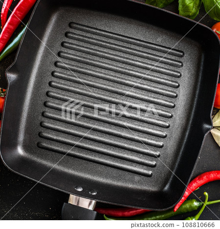 Cast iron griddle Cast iron griddle 108810666