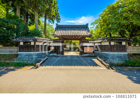 Toyama City, Toyama Prefecture, Oshoya Uchiyama House Toyama City, Toyama Prefecture, Oshoya Uchiyama House 108811071