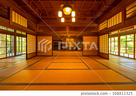 Toyama Prefecture, Toyama City, Kanaoka House 108811325