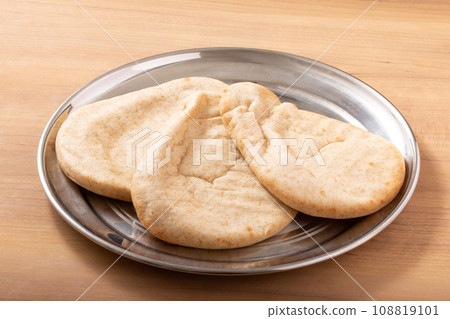 Whole grain mini naan Whole grain mini naan 108819101