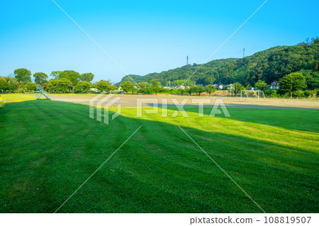 群馬縣安中市的西池運動公園，清晨，仲夏風光 108819507