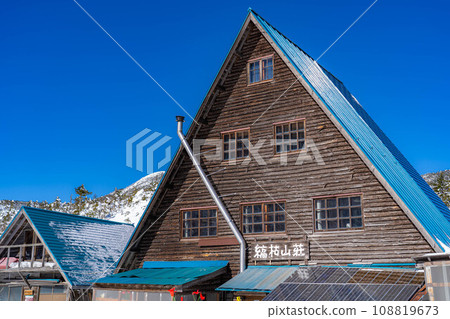 [冬季素材]冬季的北橫岳/島遮山莊[長野縣] 108819673