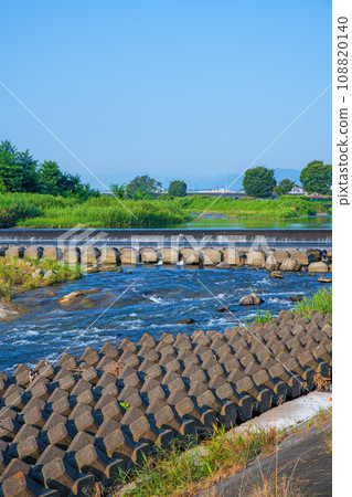 群馬縣安中市碓冰川、西池體育公園附近的仲夏風光 108820140