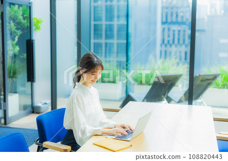  Business image 108820443