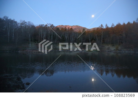 三鈴池的絕景【長野縣南牧村（八岳高原旅館）】 108823569