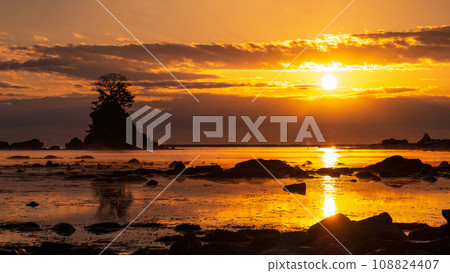 Dawn of Ameya coast 108824407