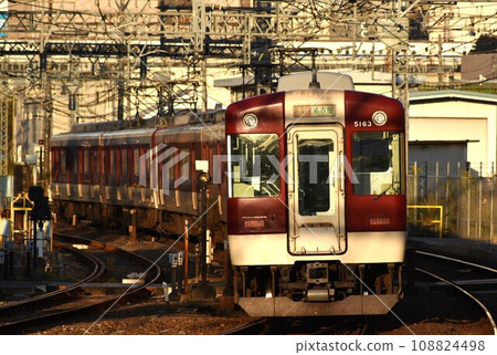 Kintetsu 5200 series train 108824498
