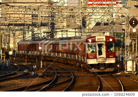 Kintetsu 5200 series train 108824609