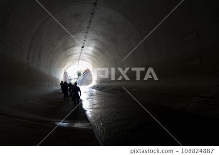 新湊川隧道口 兵庫縣土木工程日活動 新湊川步行～穿越湊川隧道 108824887