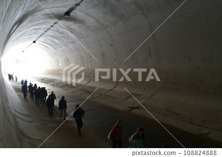 新湊川隧道口 兵庫縣土木工程日活動 新湊川步行~穿越湊川隧道 新湊川隧道口 兵庫縣土木工程日活動 新湊川步行~穿越湊川隧道 108824888