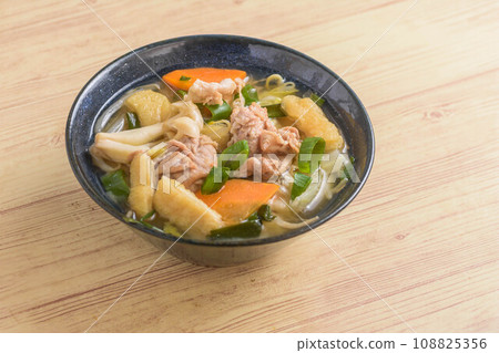 Warming pork soup with lots of ingredients 108825356