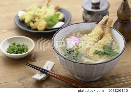 Tempura udon Shrimp tempura udon 108826120