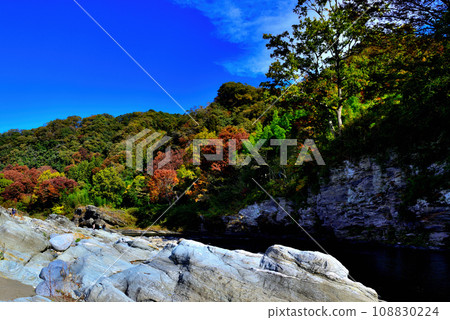 Saitama Prefecture Autumn Nagatoro Valley scenery Saitama Prefecture Autumn Nagatoro Valley scenery 108830224