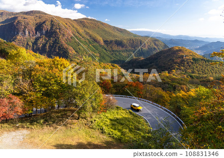 [Tochigi Prefecture] View of Nikko Irohazaka and Kurokamidaira at the peak of autumn leaves 108831346