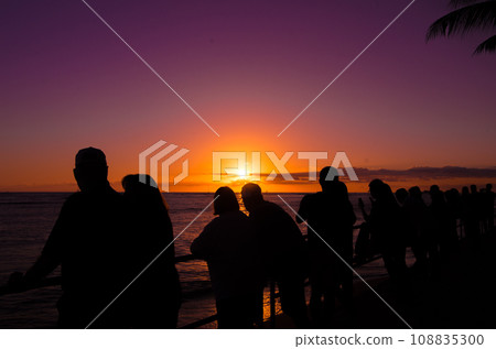 Hawaiian scenery evening view Hawaiian scenery evening view 108835300