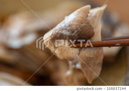 Boiled red sea bream 108837244