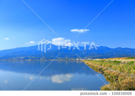 [長崎縣] 從雲仙多拉海岸線展望台看到的諫早填海堤道 108838000