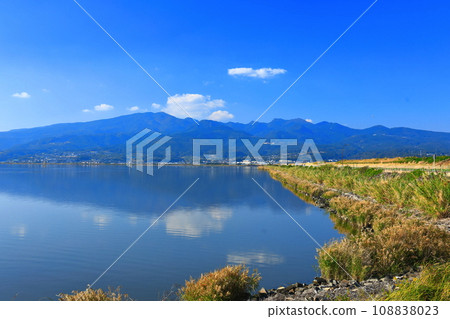 [長崎縣] 從雲仙多拉海岸線展望台看到的諫早填海堤道 108838023