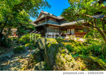 新潟縣新垣市家庭住所椿 108838394