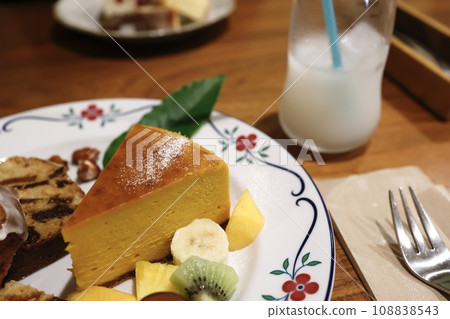 pumpkin baked cheesecake pumpkin baked cheesecake 108838543