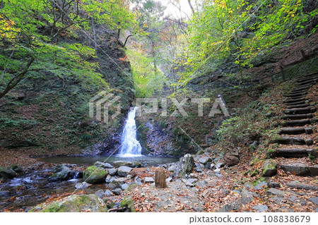 Shiobara Valley Fukyo Falls/Nasushiobara City, Tochigi Prefecture 108838679