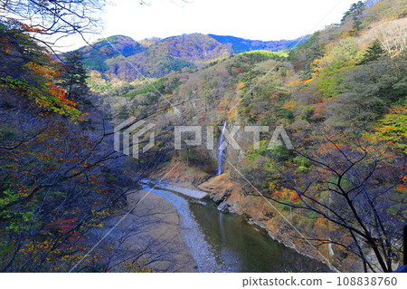 鹽原溪谷懷舊瀑布/栃木縣那須鹽原市 108838760