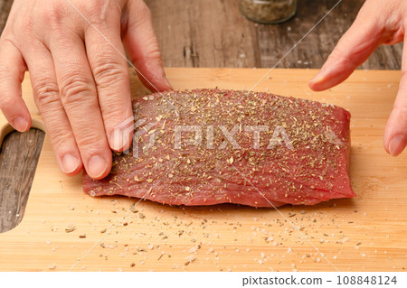 Roast beef preparation Roast beef preparation 108848124
