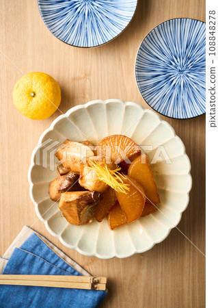 第一個棕色蛋 108848278