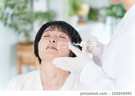 Beauty injection Botox placenta 108848995