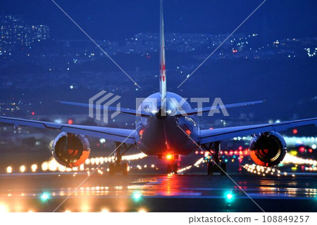 Osaka Airport Senri River Embankment Powerful Nighttime Landing Scenery 108849257