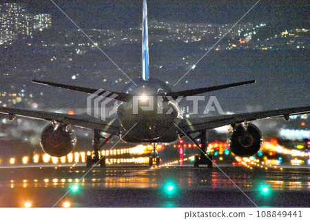 Osaka Airport Senri River Embankment Powerful Nighttime Landing Scenery 108849441