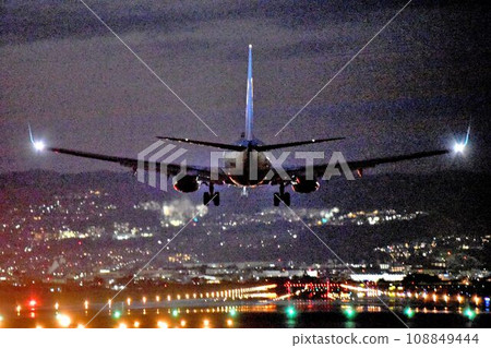 Osaka Airport Senri River Embankment Powerful Nighttime Landing Scenery 108849444
