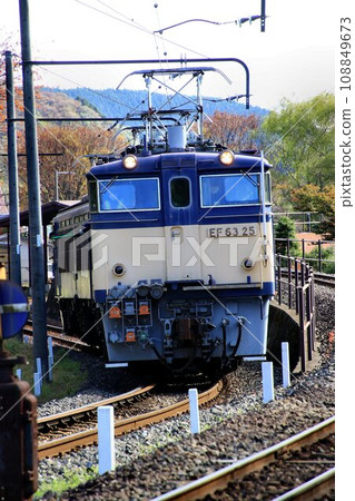 吹哨!!將過去的威嚴傳遞到今天...山口的夏爾巴人，EF63電力機車【複式運行】 108849673