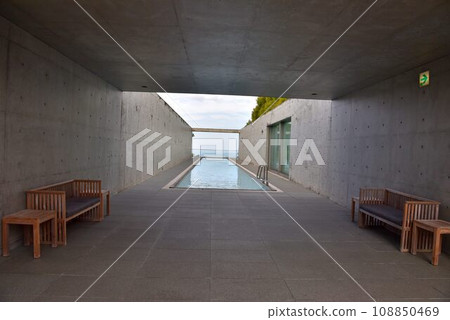 松山市柳谷町是一家可以享受每時每刻都在變化的瀨戶內海的平靜與安寧的旅館。 松山市柳谷町是一家可以享受每時每刻都在變化的瀨戶內海的平靜與安寧的旅館。 108850469