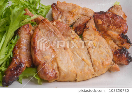 Grilled pork loin with miso 108850780
