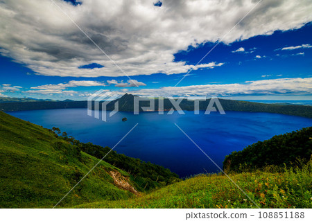 Lake Mashu 108851188