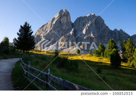 View of the Peitlerkofel (Sass de Putia), mountain of Dolomites in South Tyrol, Italy View of the Peitlerkofel (Sass de Putia), mountain of Dolomites in South Tyrol, Italy 108852015