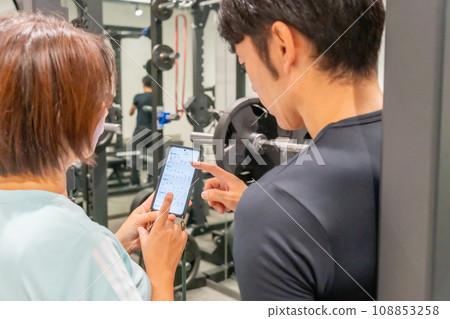 女性私人訓練健身房、飲食、體重管理、身體組成儀、線圖、男性教練 108853258