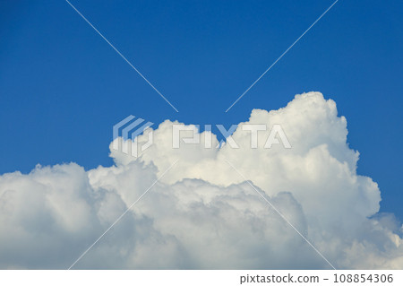 夏天的雲彩的圖像 108854306