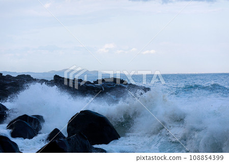 海景被強風擾亂 108854399