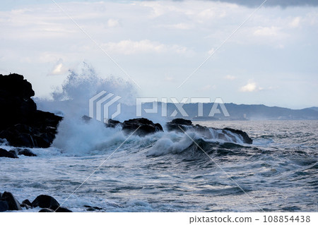 Coastal scenery devastated by strong winds 108854438