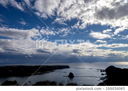 <靜岡> 冬季從根形山眺望太平洋 108856065