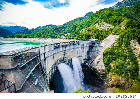 富山縣立山町黑部水壩景觀 富山縣立山町黑部水壩景觀 108856684